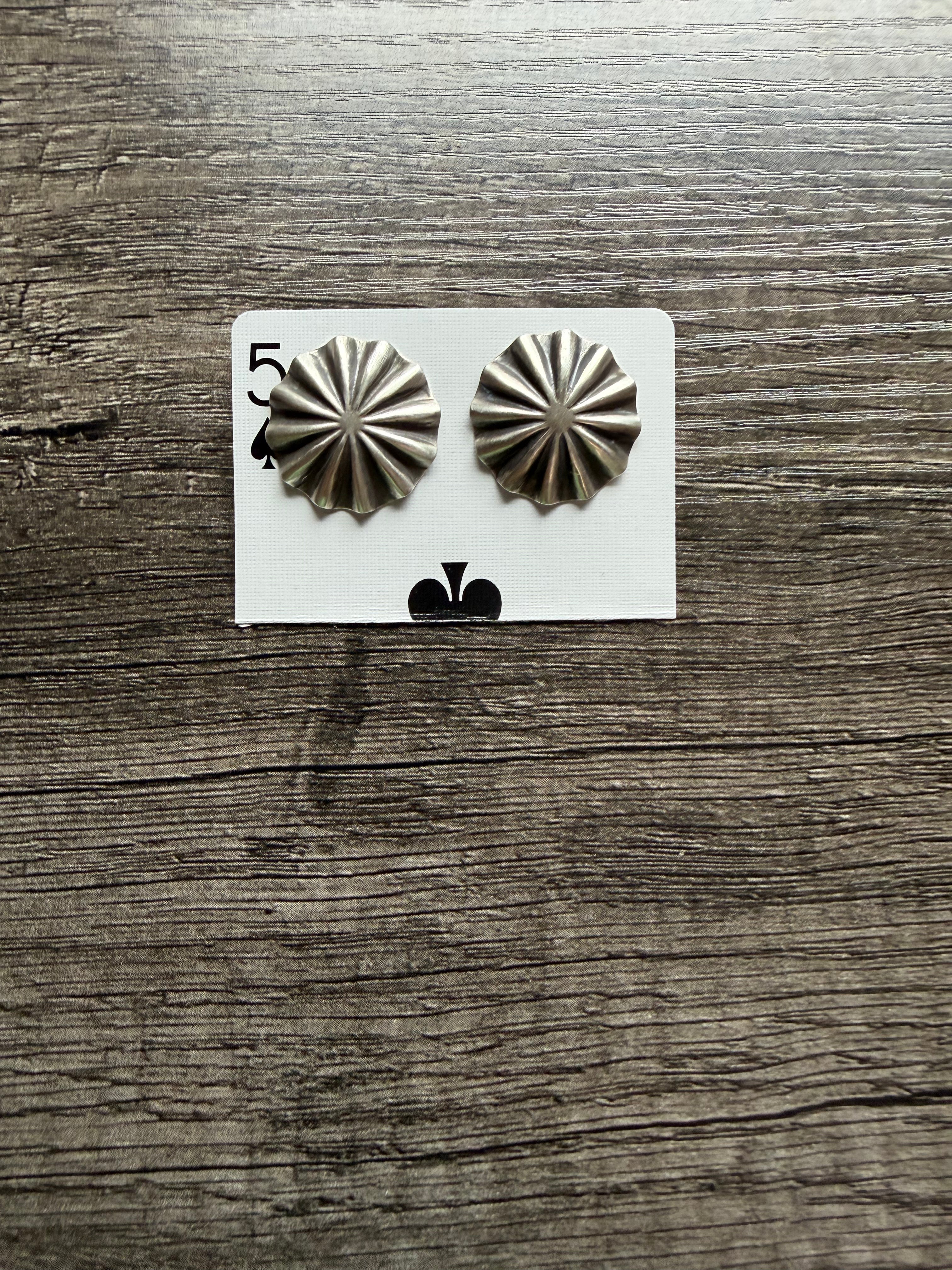 Simple Round Conchos